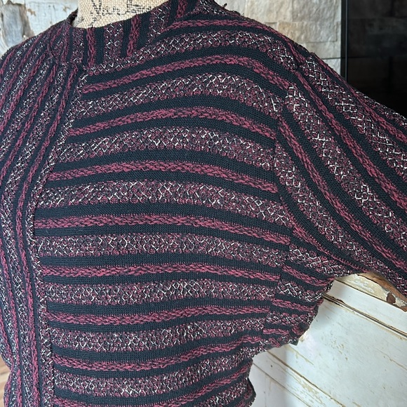 Anthropologie Akemi + Kin black maroon metallic mock neck 3/4 sleeve pullover - Picture 4 of 16